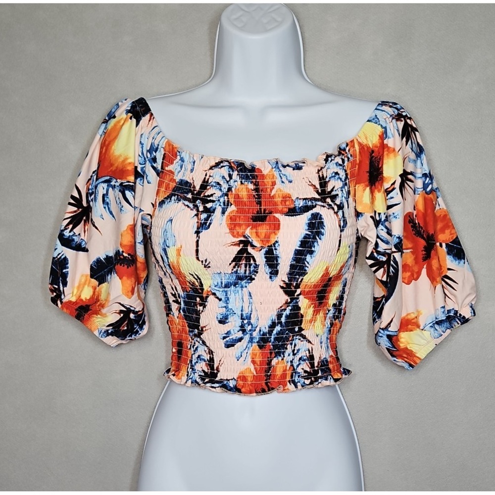 Love By Design Juniors Floral Smocked Puff Sleeve Crop Top Size Small NWT
